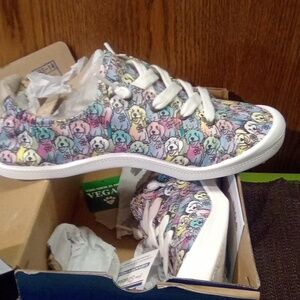 New in Box Skechers BOBS size 7.5 B Cute Fur-Ever Friends